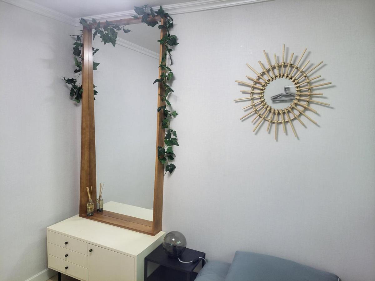 Brand New 2 Bedroom Apartment #6 Сеул Екстер'єр фото